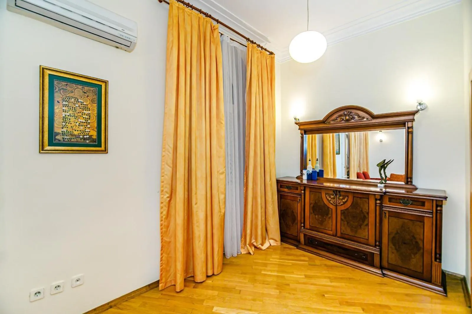 Thehouse In The Fountain Square Apartment Baku